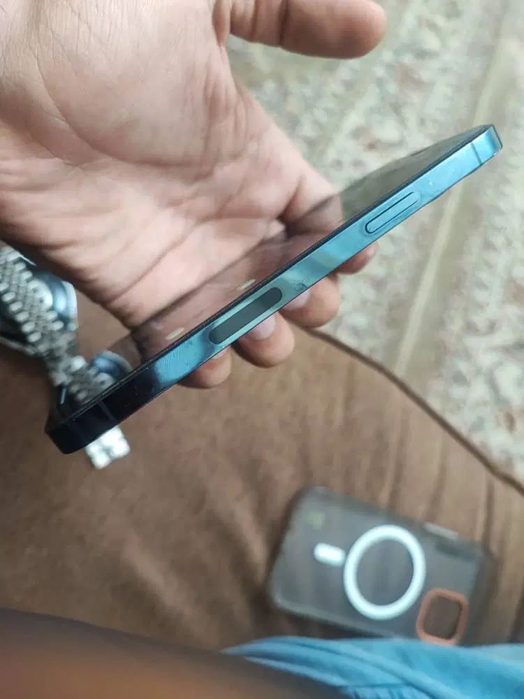 اپل iPhone 12 Pro با حافظهٔ ۲۵۶ گیگابایت|موبایل|تهران, بلورسازی|دیوار