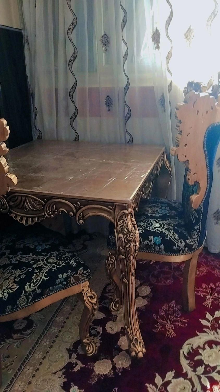 میز غذا خوری سلطنتی۴نفره|میز و صندلی غذاخوری|نسیم‌شهر, |دیوار