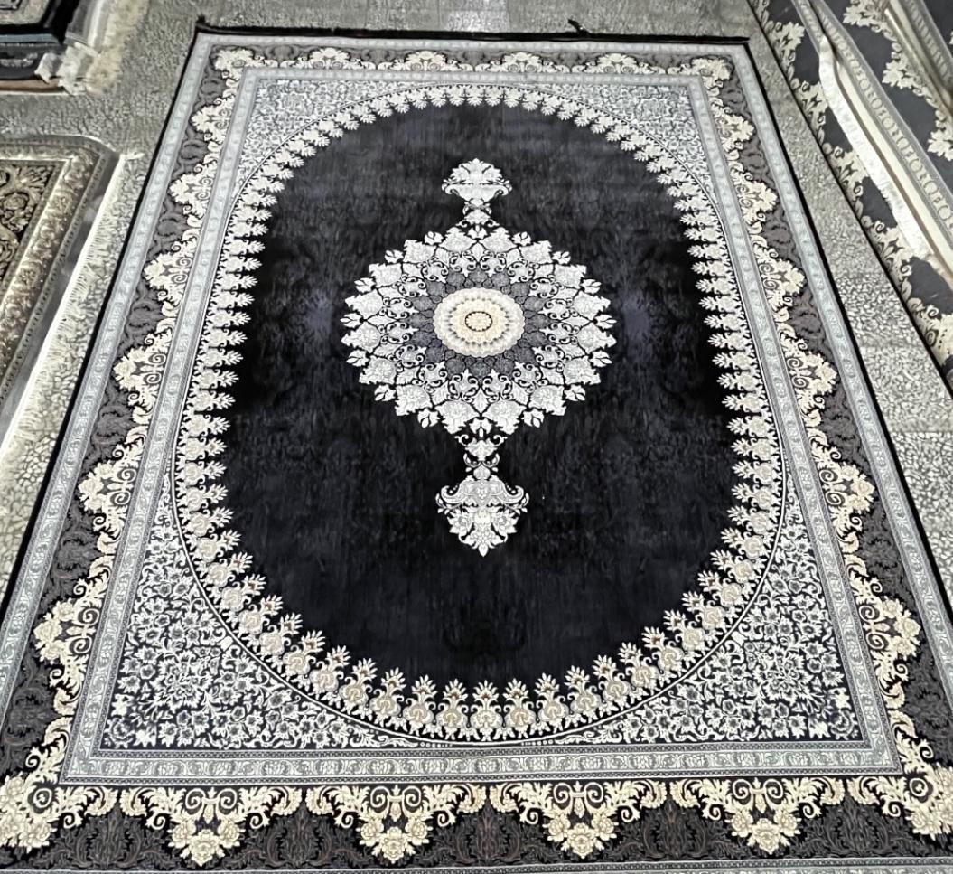 فرش بی سی اف ۷۰۰و۴۴۰شانه وزن ۱۷تا۳۶ کیلو،صادرات|فرش|کاشان, راوند|دیوار