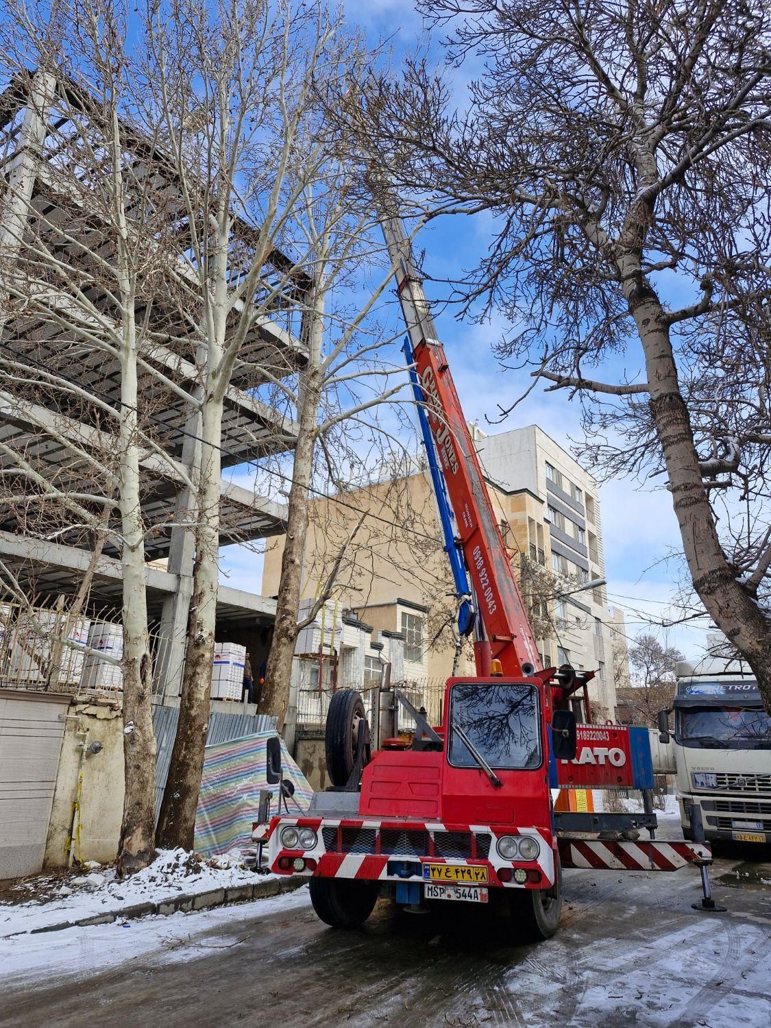 خدمات جرثقیل7تن و 25تن|خدمات حمل و نقل|همدان, |دیوار