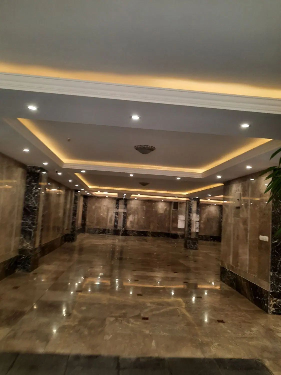 ۱۱۵ متر نما تراورتن  روبه افتاب/اباذر/قابل معاوضه|فروش آپارتمان|تهران, مهران|دیوار
