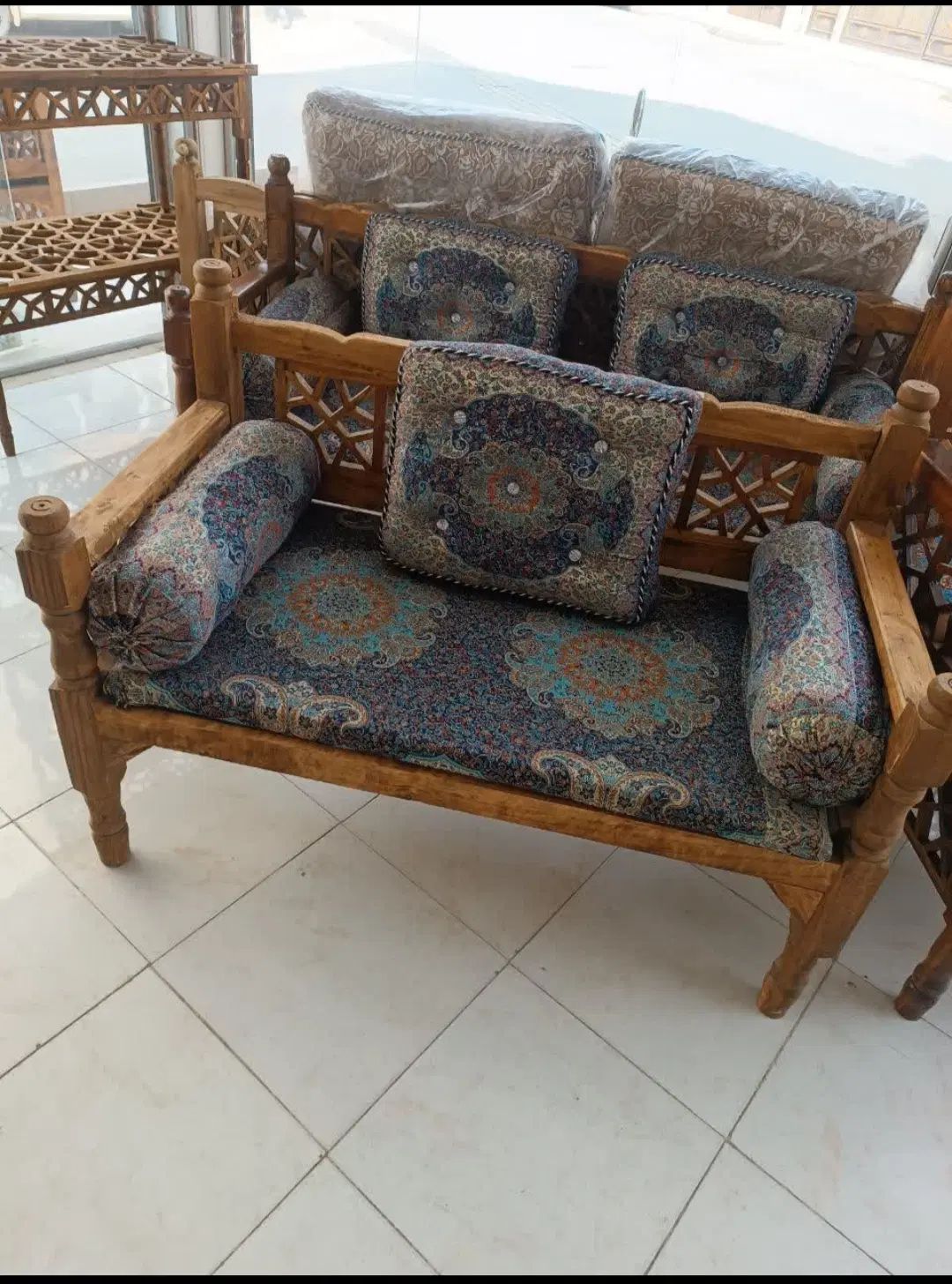 تخت سنتی تخت باغی تخت سلطنتی شاه نشین|مبلمان خانگی و میز عسلی|قم, شهرک فاطمیه|دیوار