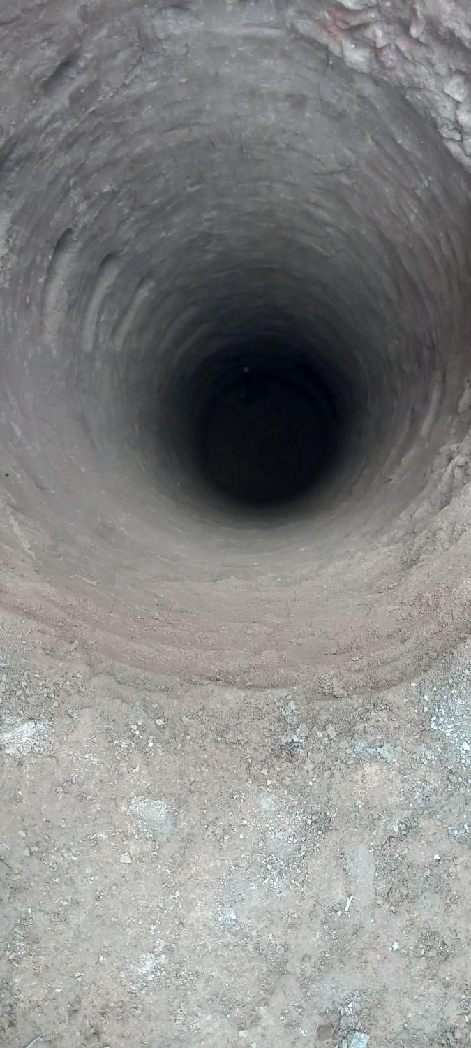 حفاری چاه فاضلاب . (سیمانکاری و سفید کاری )|خدمات پیشه و مهارت|مینودشت, |دیوار