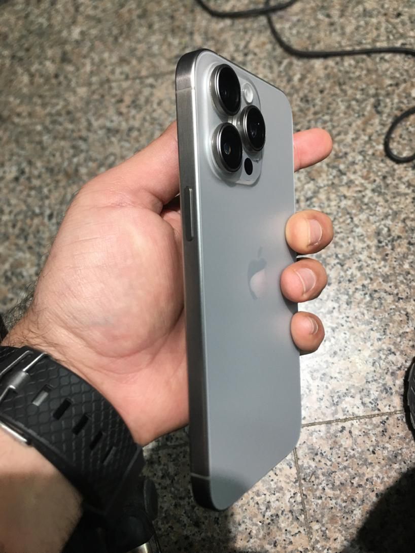اپل iPhone 15 Pro Max با حافظهٔ ۲۵۶ گیگابایت|موبایل|قشم, |دیوار