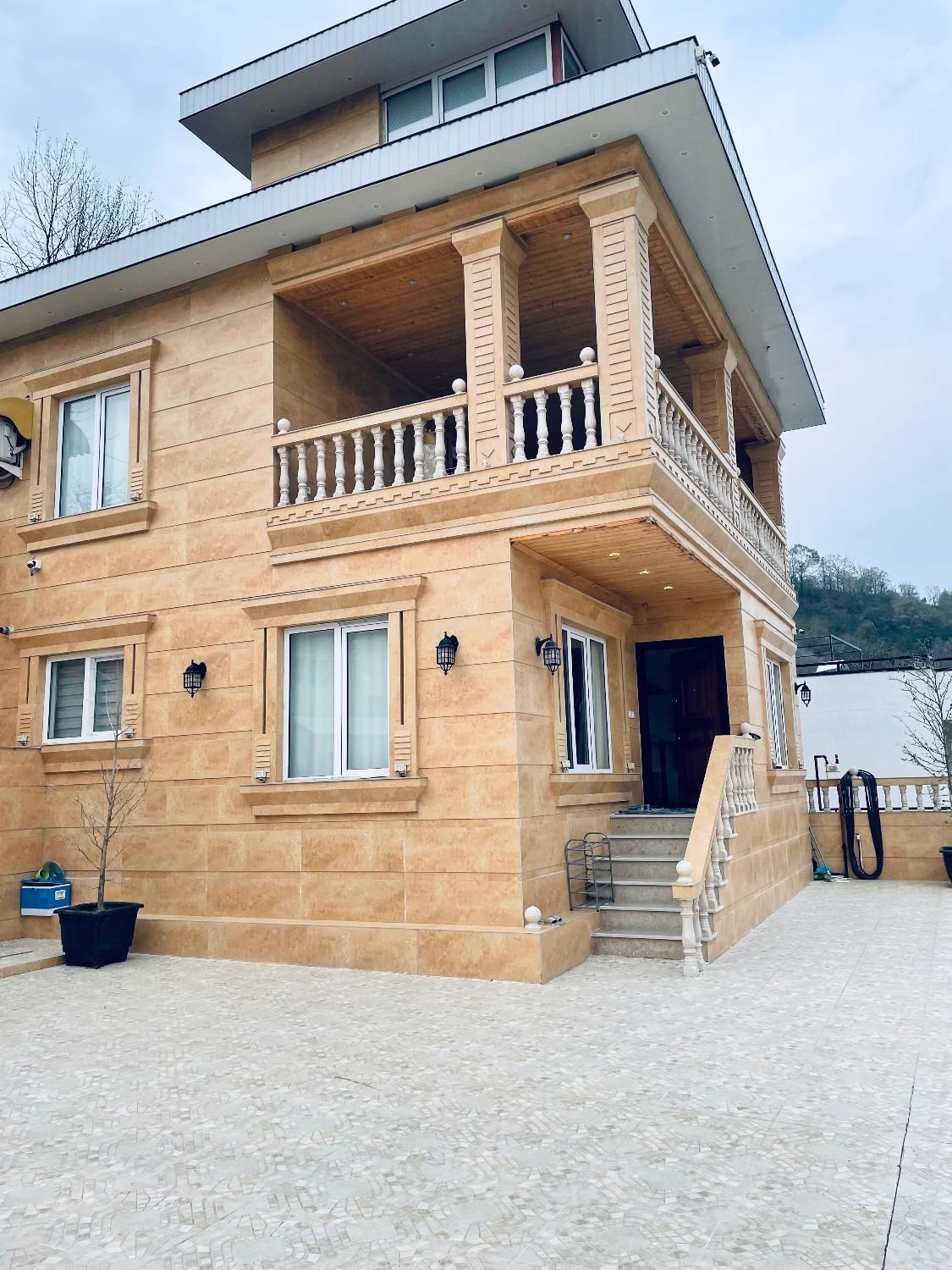 ویلای دوبلکس دوخواب نوساز با ویو بینظیر|اجارهٔ کوتاهمدت ویلا و باغ|آستارا, |دیوار