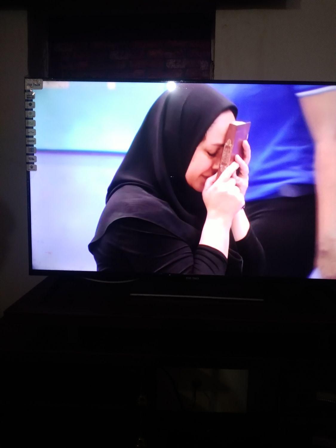 تلویزیون ال ای دی۴۳ استار تراک تمیز مرتب رسیوردار|تلویزیون و پروژکتور|بم, |دیوار