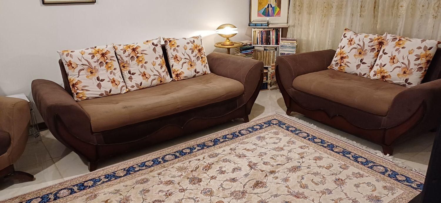 مبل ۷ نفره همراه با کوسن|مبلمان خانگی و میز عسلی|کرج, گلستان|دیوار