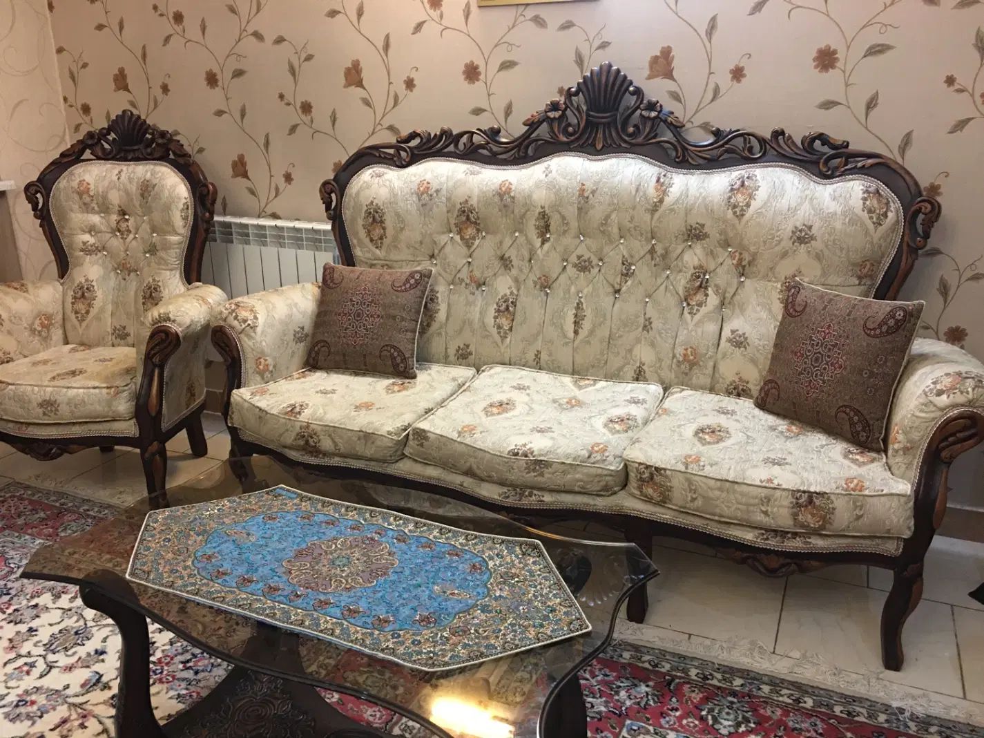 مبل کلاسیک استیل ۹ نفره با ۲ میزعسلی و میز وسط|مبلمان خانگی و میز عسلی|گرمدره, |دیوار
