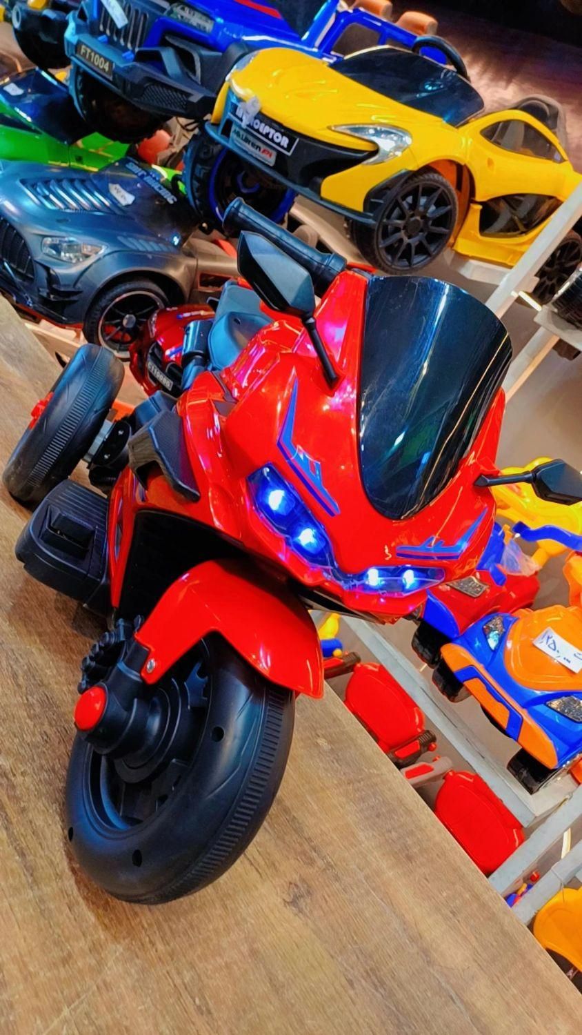 V6مدل موتورشارژی سه چرخه شارژی ماشین|اسباب و اثاث بچه|مشهد, توس (بلوار توس)|دیوار