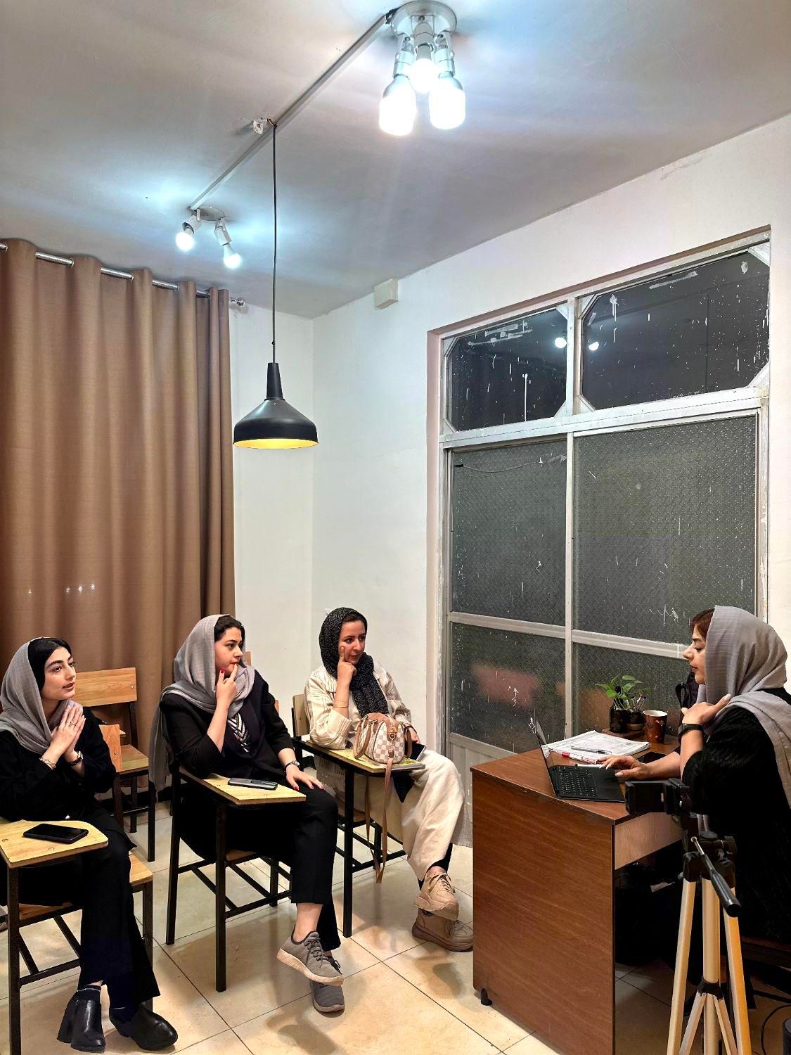 آکادمی زبان فاطمه نوروزی|خدمات آموزشی|دزفول, |دیوار