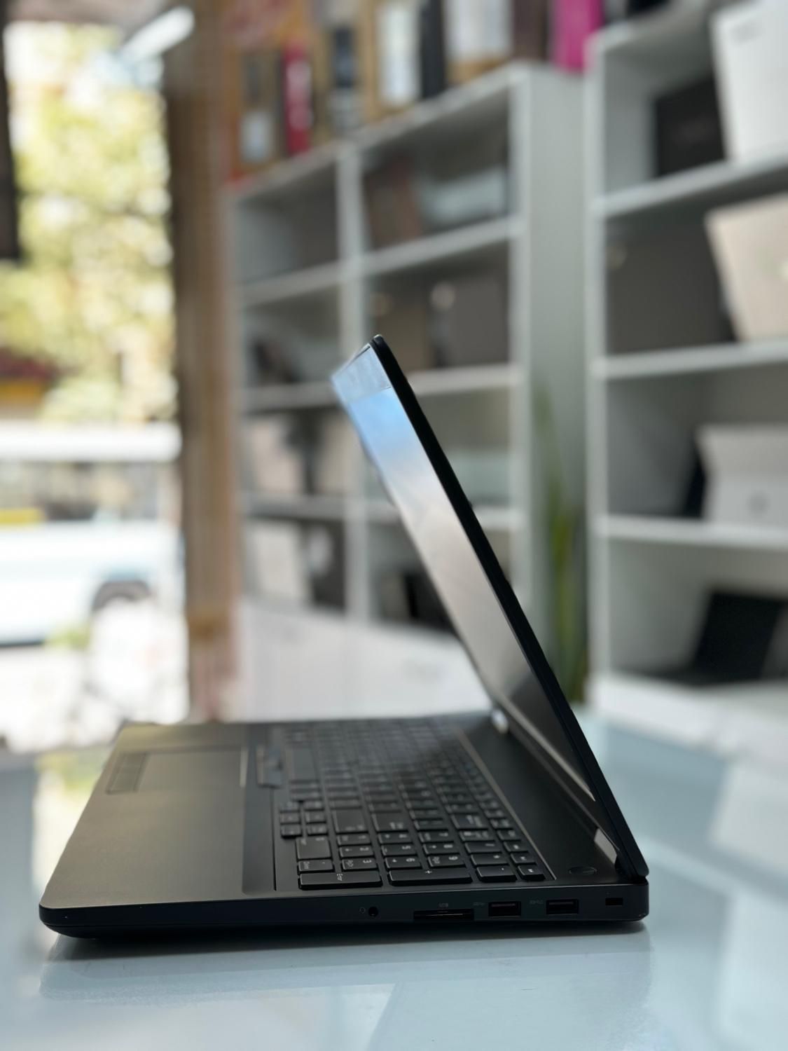 لپ تاپ dell i5(6) ssd درحدنو(گارانتی کتبی)|رایانه همراه|کاشان, معلم|دیوار