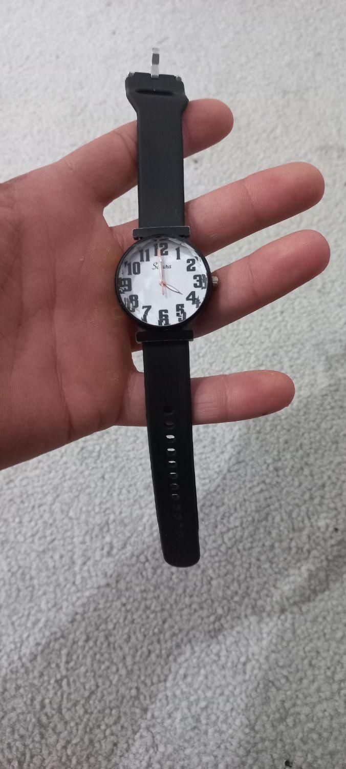 ساعت زنانه مردانه در حد نو بدون استفاده|ساعت|آبادان, |دیوار