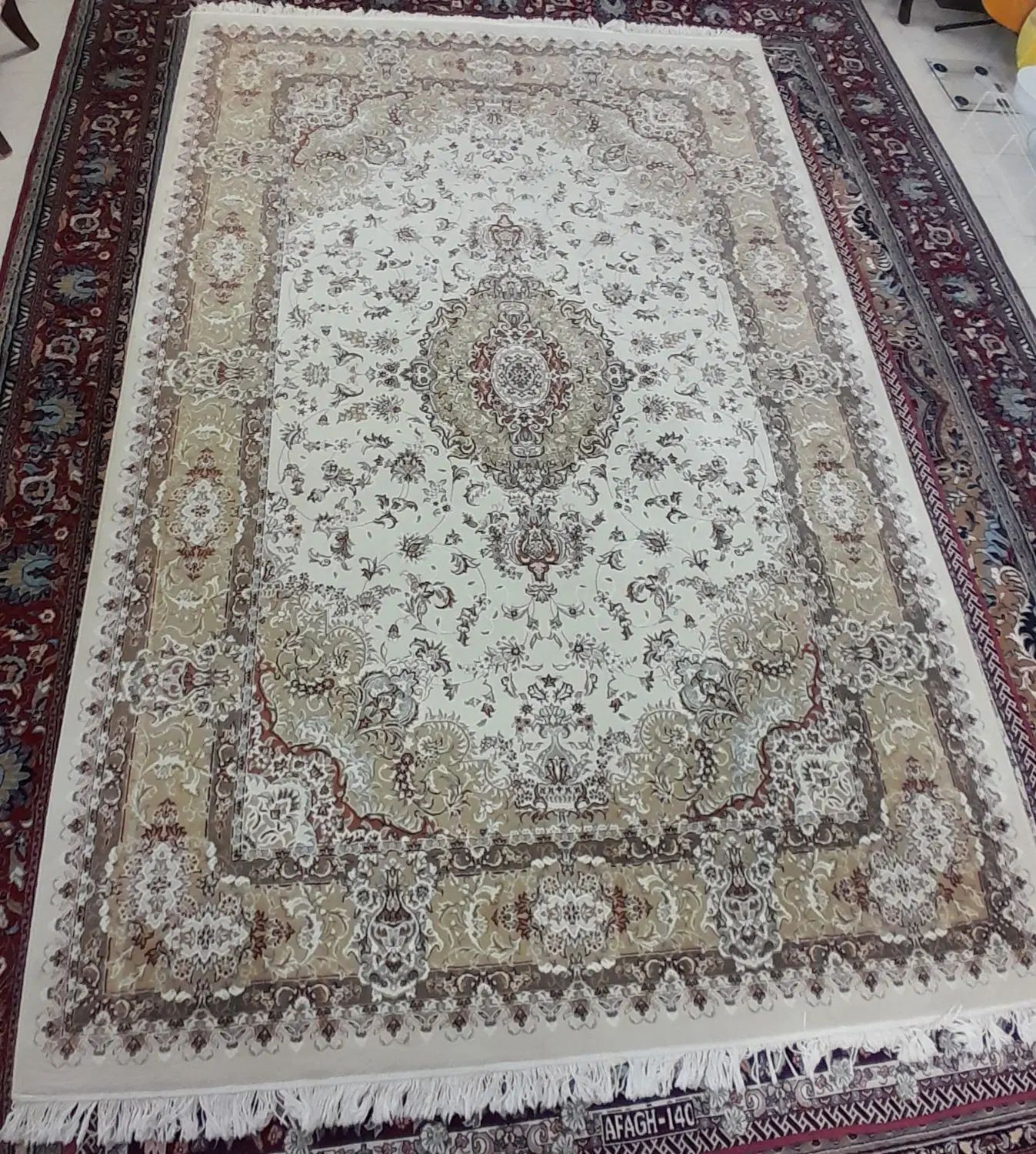 یک  فرش ۶ متری و یک ۱۲ متری درحد نو و کاملا سالم|فرش|شاهرود, |دیوار