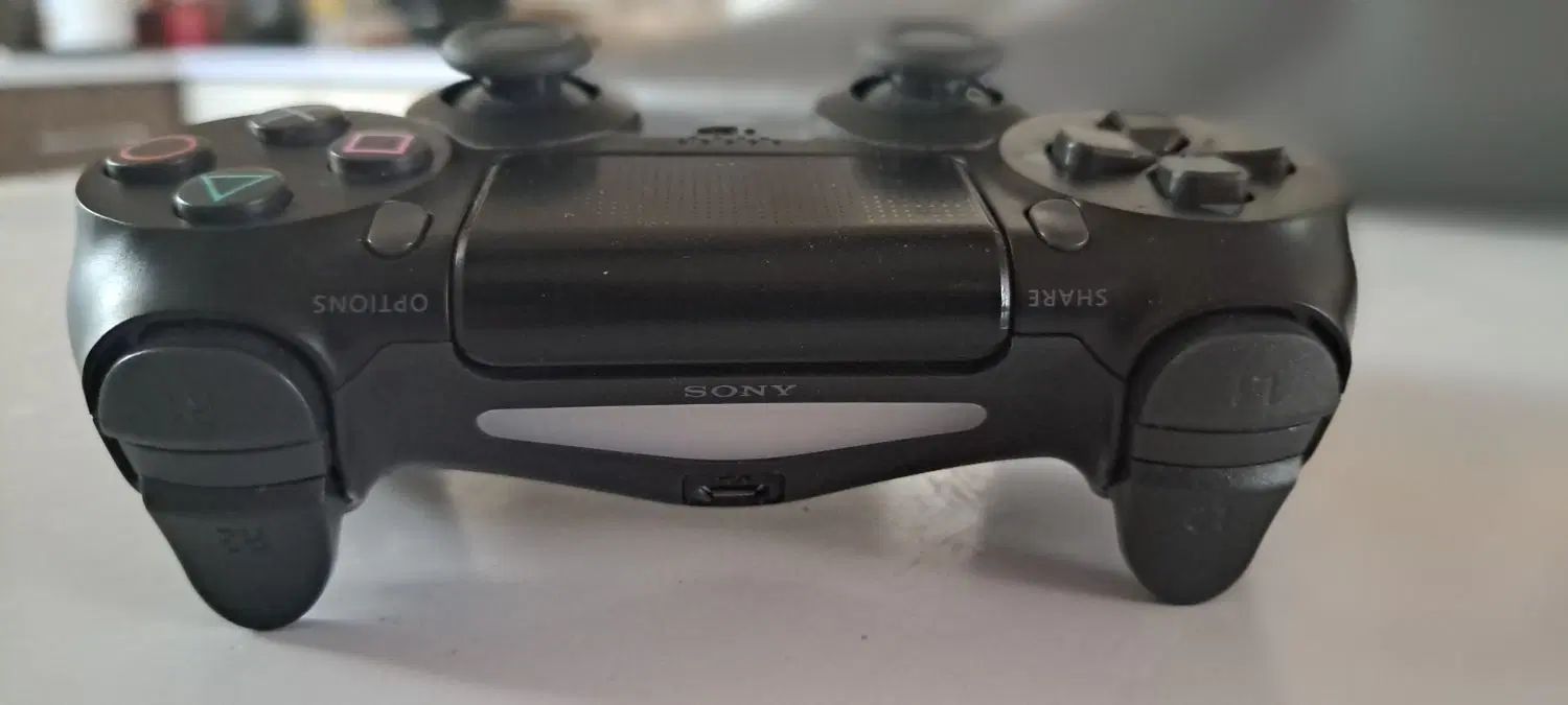 دسته PS4|کنسول، بازی ویدئویی و آنلاین|اصفهان, ارغوانیه|دیوار