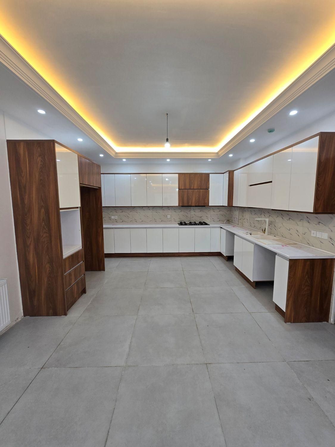 آپارتمان ۱۱۰ متری نوساز کریم آباد/شیک و مجلل|فروش آپارتمان|تنکابن, |دیوار