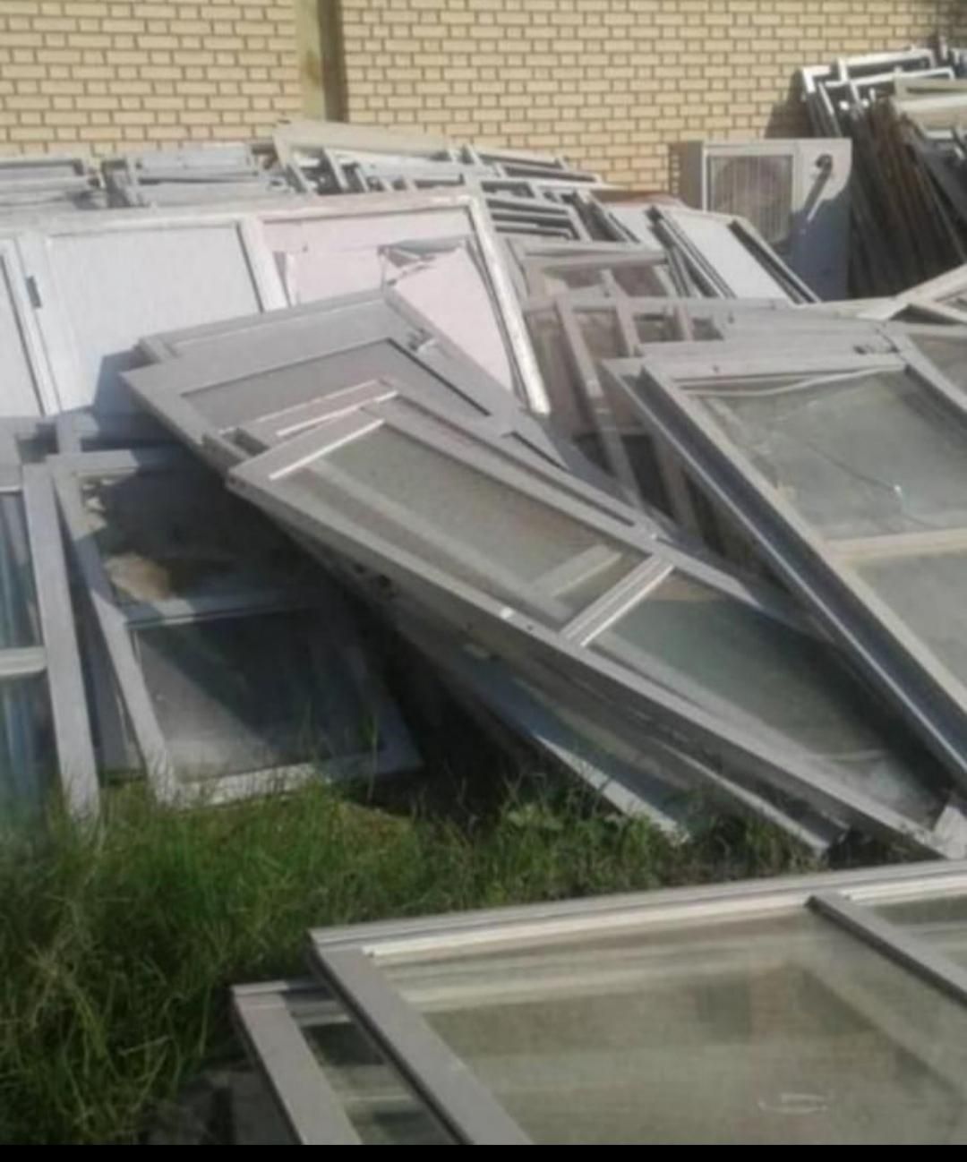 خرید فروش خریدار درب آلمنیوم اهن پنجره بهترین قیمت|مصالح و تجهیزات ساختمان|بندرعباس, |دیوار