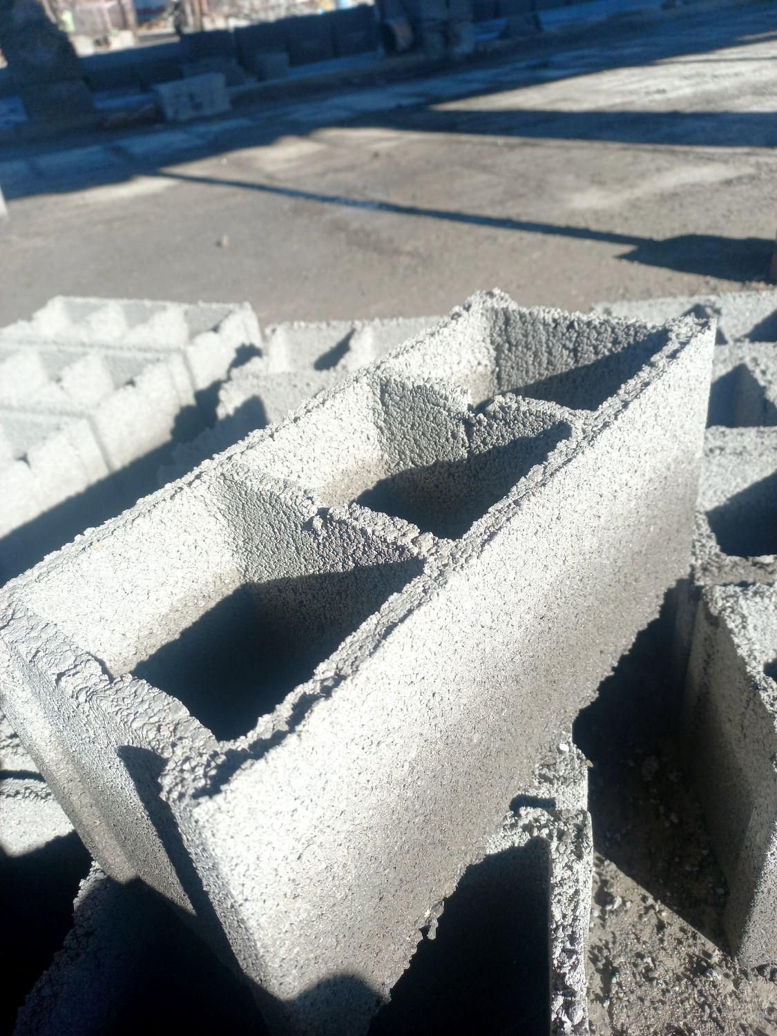 نیازمند بلوک زن|استخدام صنعتی، فنی، مهندسی|بندر ترکمن, |دیوار