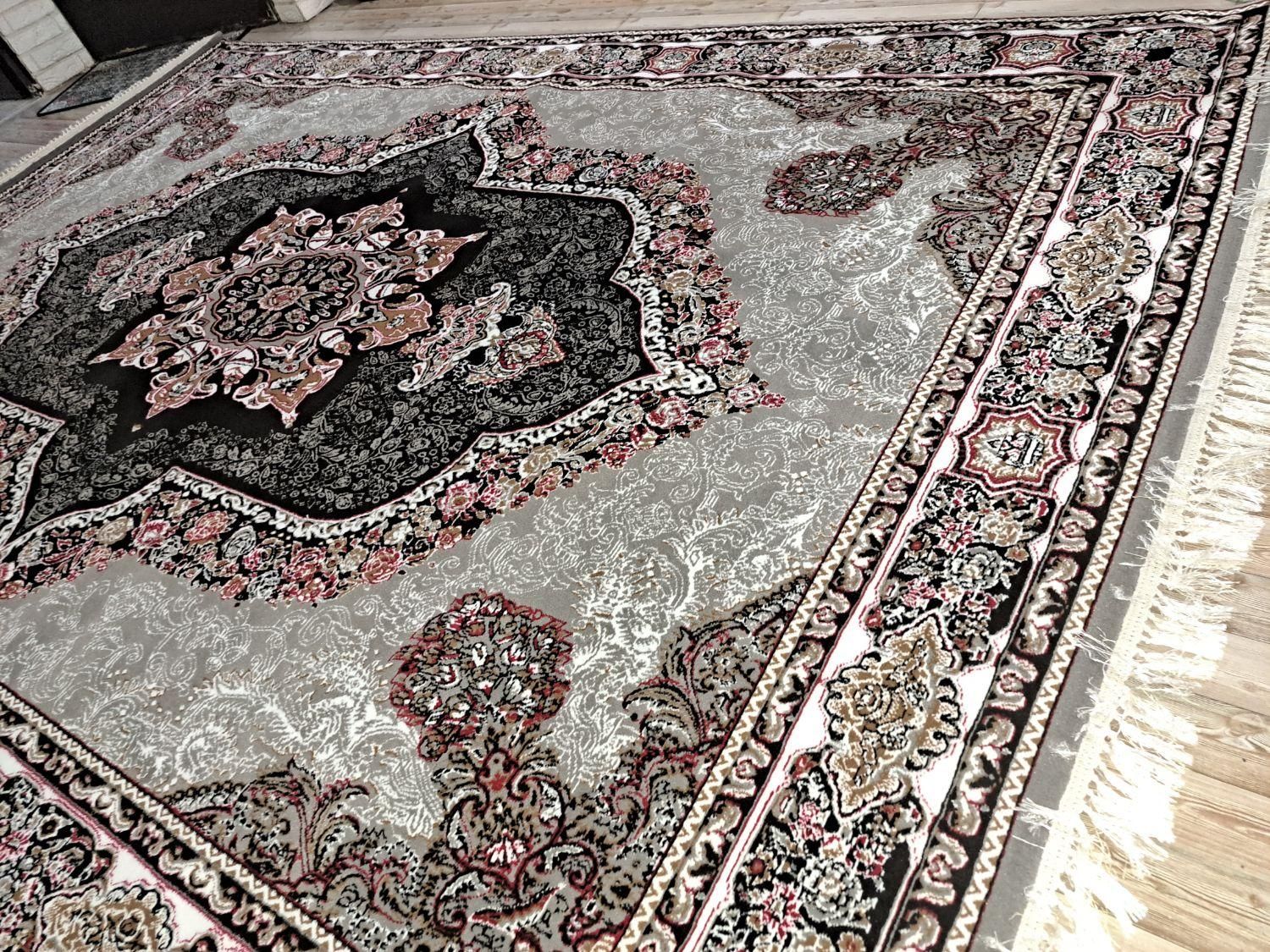 یک جفت فرش ۹ متری نو اکبند و دو عدد 12|فرش|تهران, بهارستان|دیوار