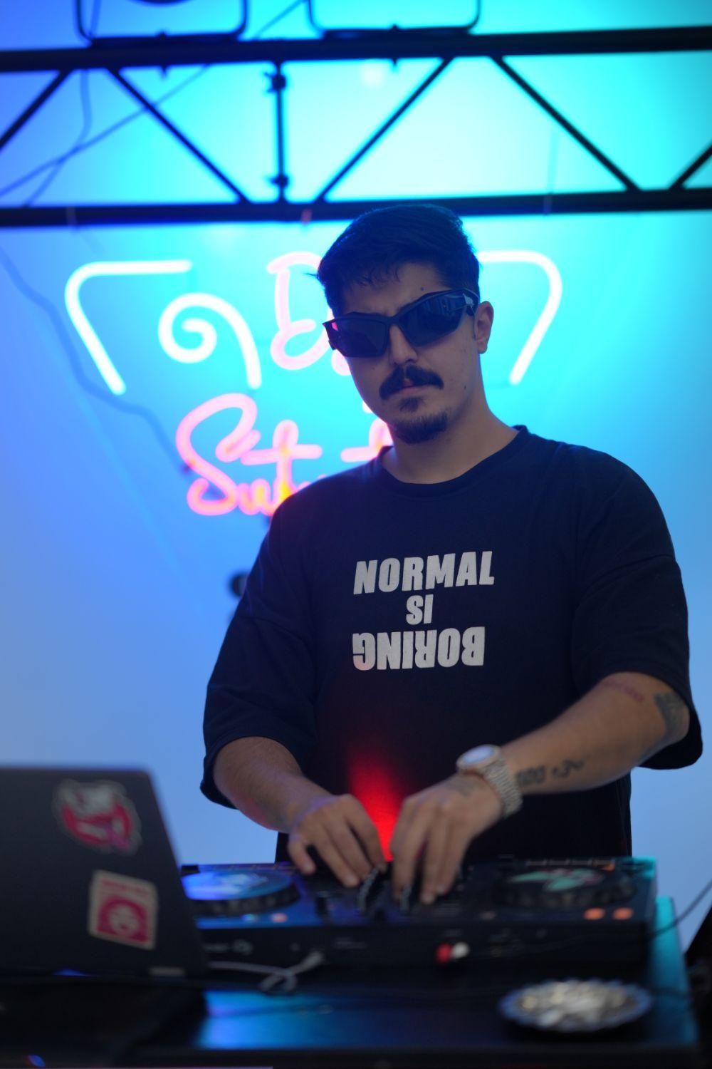 اجرا زنده مراسم DJ دیجی و ارکست|خدمات پذیرایی، مراسم|تبریز, |دیوار