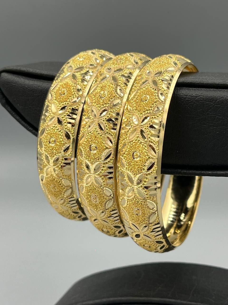 النگو دیبا حدود ۹ گرم Royal Gold طلا|بدلیجات|مشهد, طلاب|دیوار