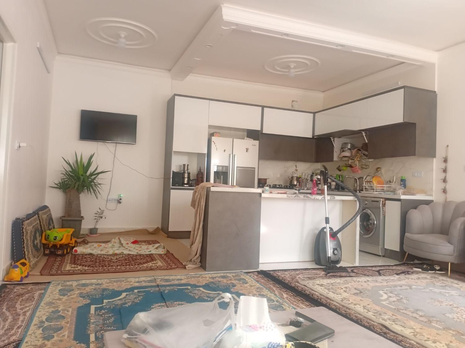 فروش خانه ویلایی ۸۰ متری ۲طبقه قنوات|فروش خانه و ویلا|قم, آذر (نکویی)|دیوار