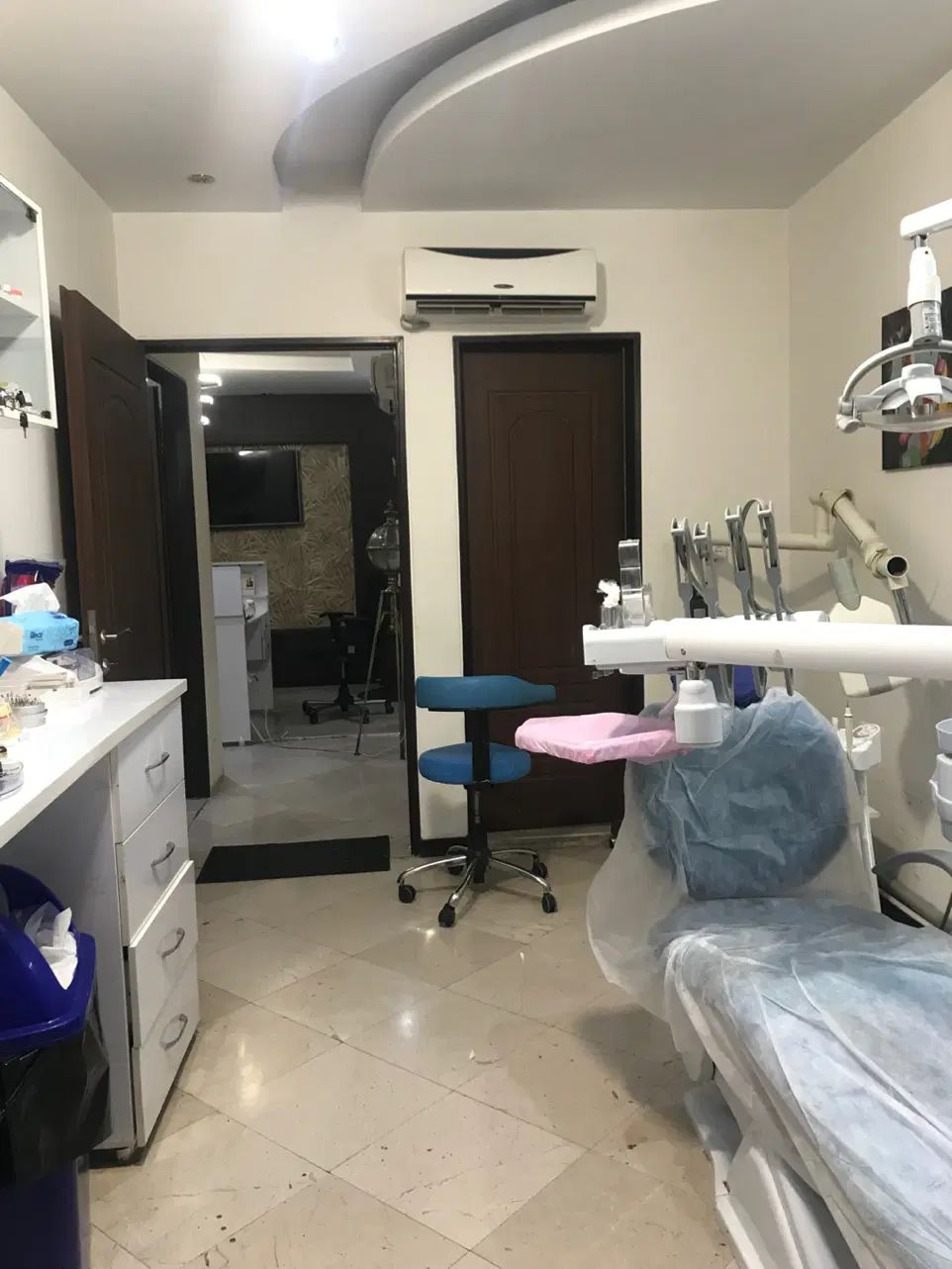 اپارتمان ساختمان پزشکان فلکه اول تهرانپارس|اجارهٔ دفتر کار، اتاق اداری، مطب|تهران, تهران پارس|دیوار