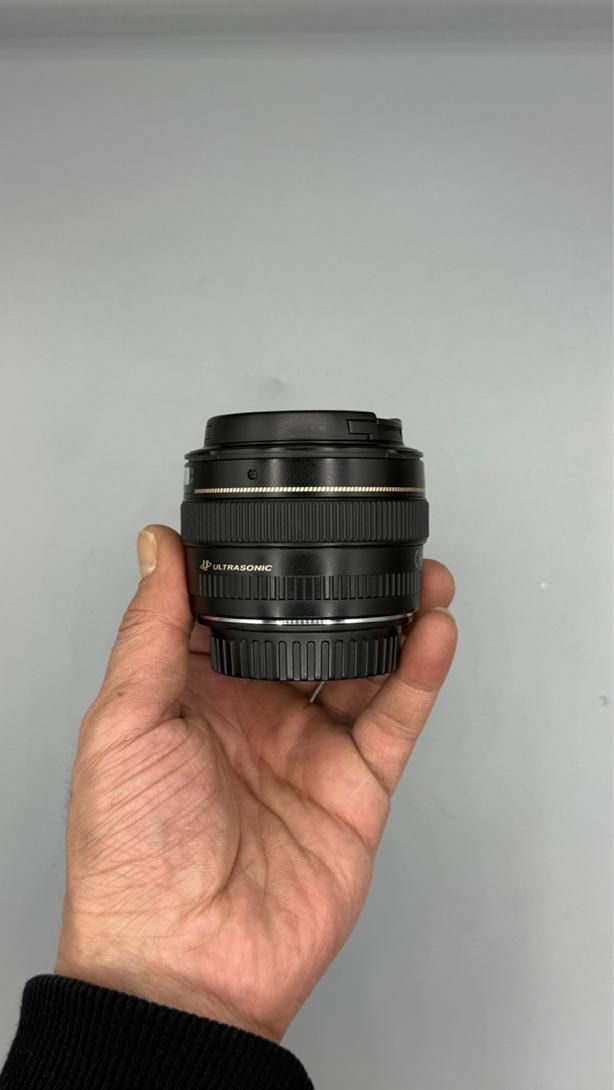 لنز دوربین عکاسی canon 50 mm 1.4 دست دوم . ایزوکم|دوربین عکاسی و فیلم‌برداری|تهران, خاقانی|دیوار