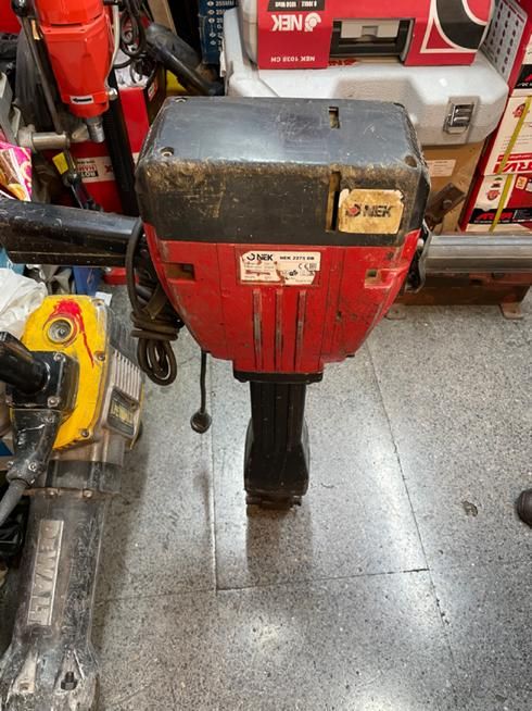 اجاره هیلتی بتن کن اینورتر تکفاز ۳ فاز رکتیفایر|خدمات پیشه و مهارت|تهران, حر|دیوار