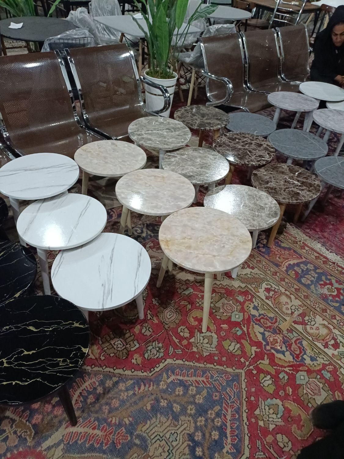 پخش گل میز عسلی هایگلس سایز بزرگ (تک و عمده)|مبلمان خانگی و میز عسلی|شیراز, وزیرآباد|دیوار
