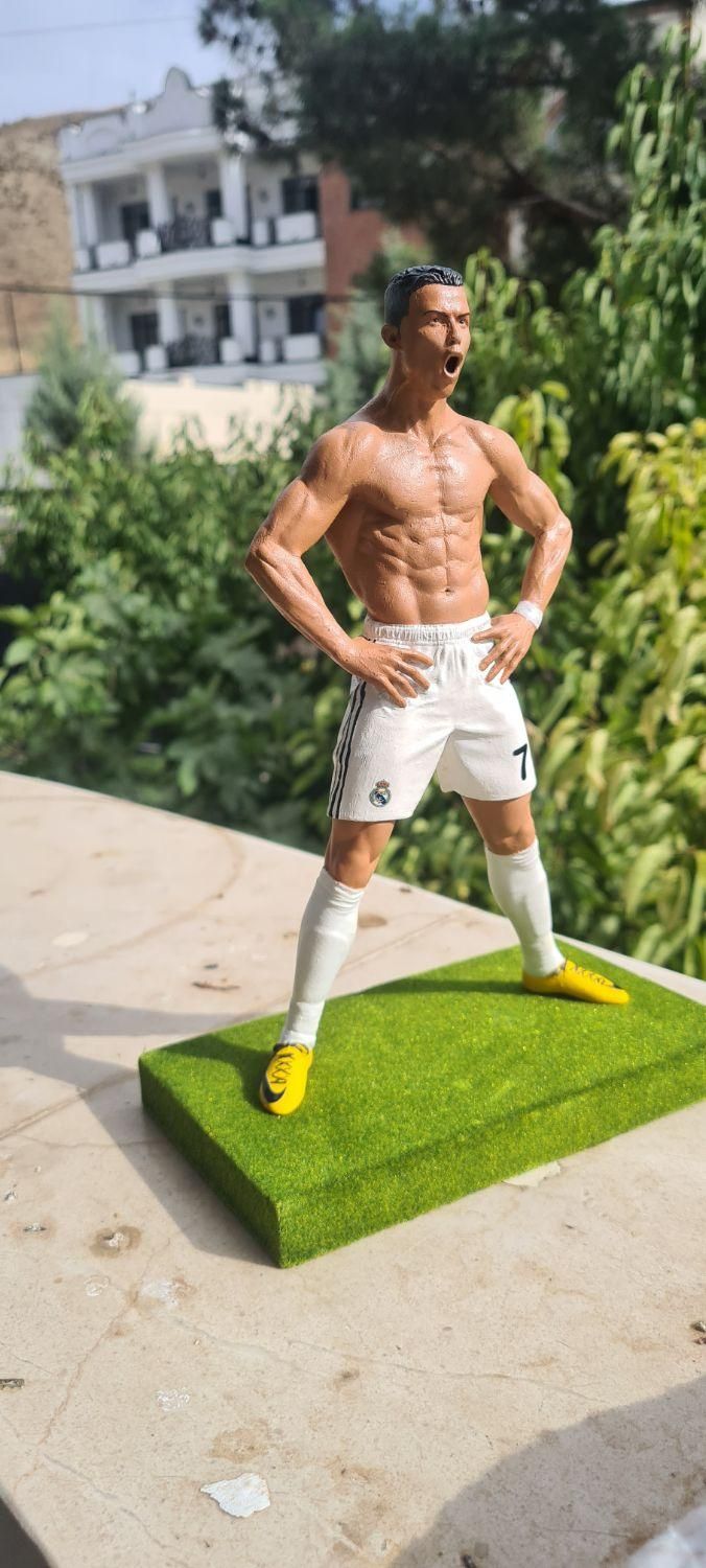 فیگور رونالدو/CR7/رزینی|مجسمه، تندیس، ماکت|پردیس, فاز ۱|دیوار