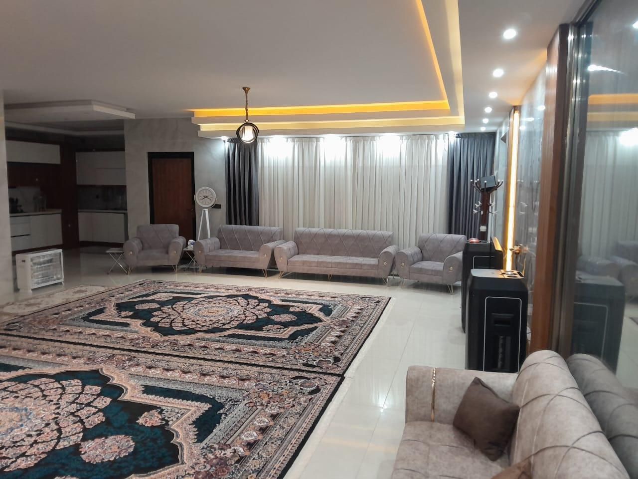باغ اجاره ای استخر داخل|اجارهٔ کوتاه‌مدت ویلا و باغ|اصفهان, براآن شمالی|دیوار