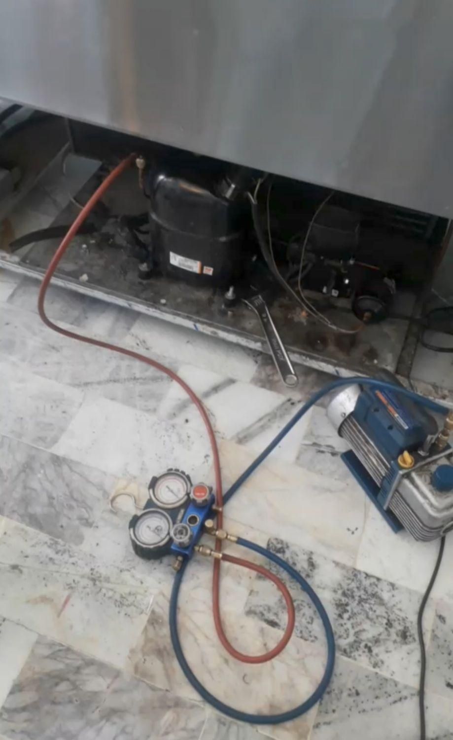 تعمیر انواع یخچال صنعتی/فریزر/ ایستاده/پرده هوا|خدمات پیشه و مهارت|رباط‌کریم, رباط‌کریم|دیوار