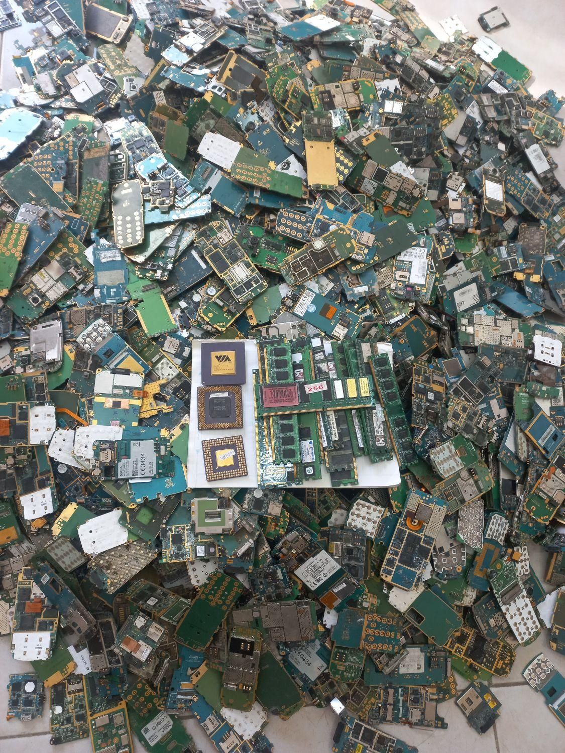 مرکز خرید تخصصی بردهای الکترونیکی|لوازم جانبی موبایل و تبلت|مشهد, ابوذر|دیوار