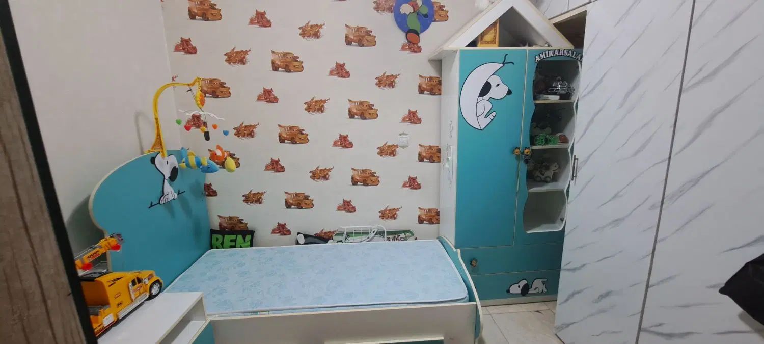 کمدو تخت کودک باتشک طبی فنری وپاتختی و فرش|تخت و سرویس خواب|اسلام‌شهر, شهرک قائمیه|دیوار