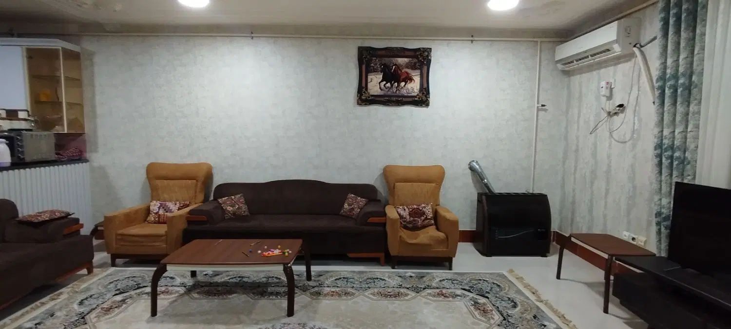 فروش واحد آپارتمان طبقه اول کارکنان ۲۰ شمالی|فروش آپارتمان|دوگنبدان, |دیوار