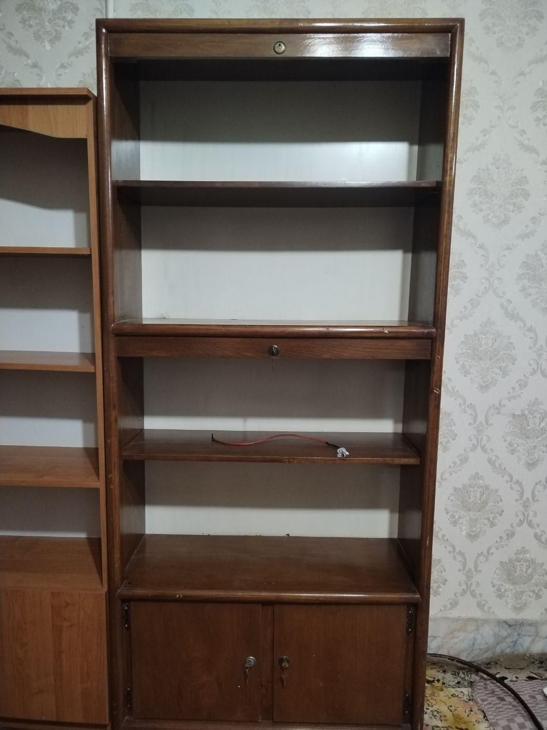 کتابخانه دوعدد جنس خوب|کتابخانه، شلف، قفسه‌های دیواری|مشهد, بهمن|دیوار