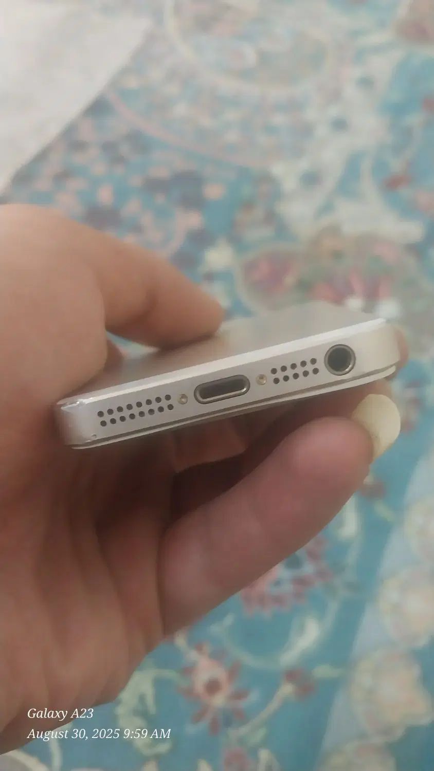 ایفون 5s سالم کم کارکرد|موبایل|مشهد, شاهد (شهرک غرب)|دیوار