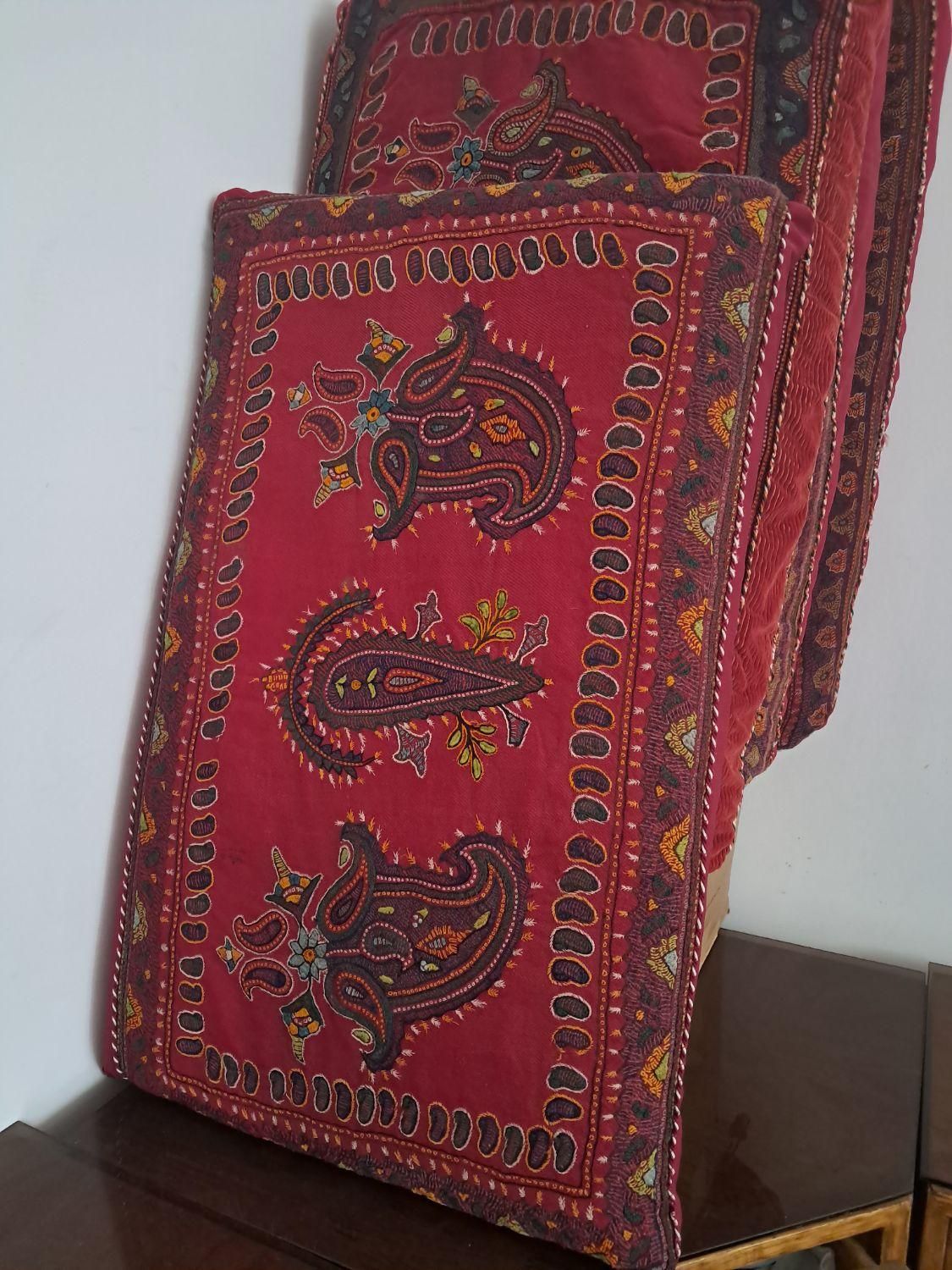 ۴ عدد پشتی پته قدیمی|پشتی|کرمان, |دیوار