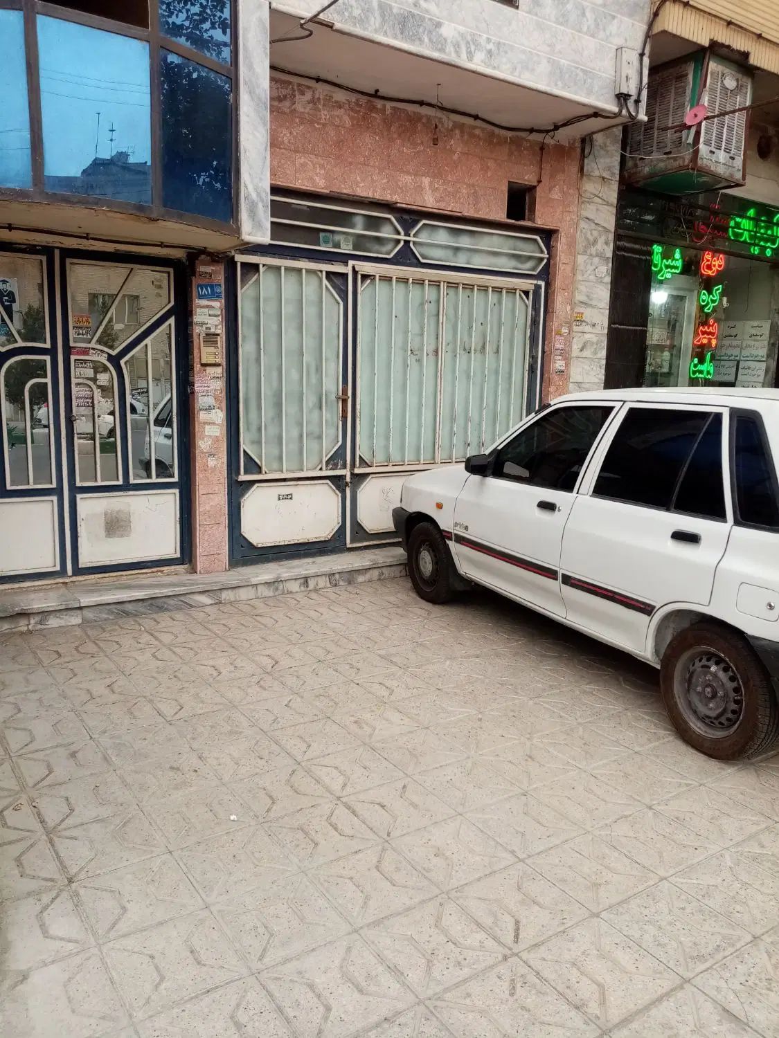 مغازه بدون تجاری صرفا جهت استفاده انباری|اجارهٔ مغازه و غرفه|مشهد, استاد یوسفی (شهرک غرب)|دیوار