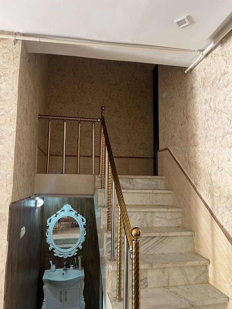 خانه طبقه همکف حیاط دار درب به ساختمان کوی قضات|فروش خانه و ویلا|فیروزآباد (فارس), |دیوار