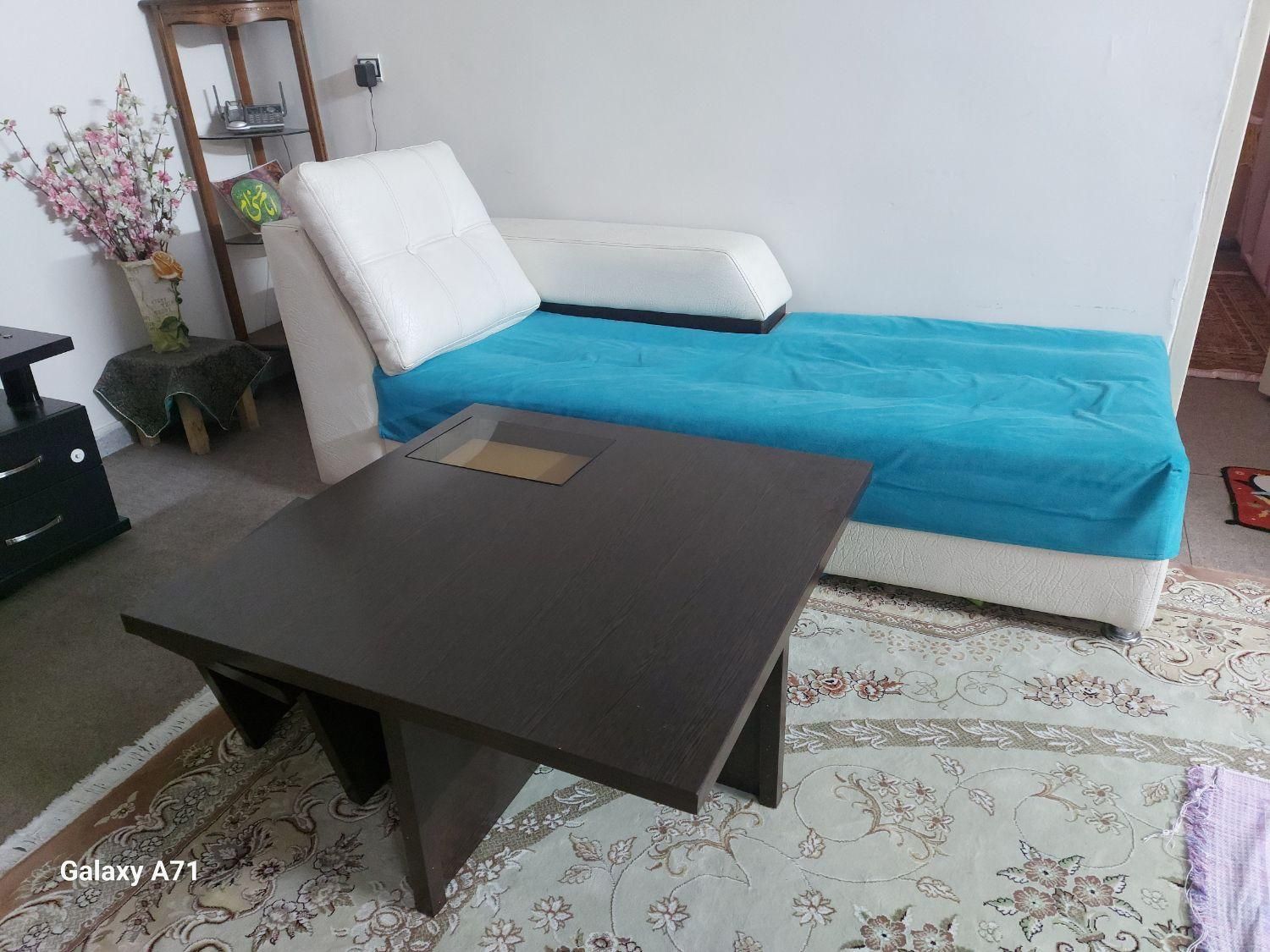 ست ۷ نفره مبل چرم و ست ۷ نفره تخت و صندلی سنتی|مبلمان خانگی و میز عسلی|تهران, شارق شرقی|دیوار