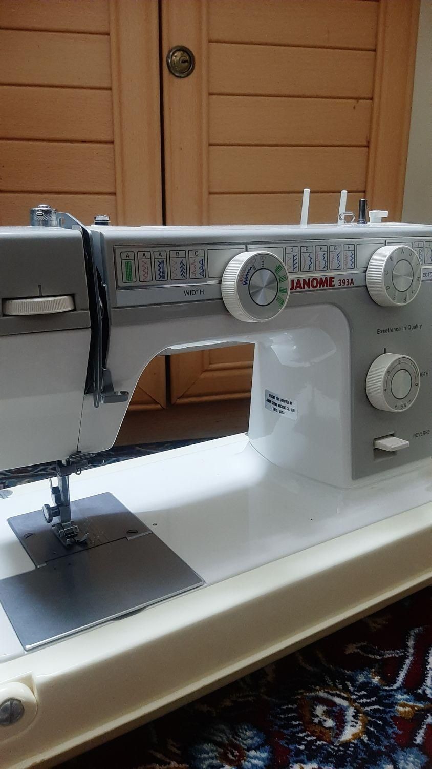 فروش فوری چرخ خیاطی زیر قیمت بازار|چرخ خیاطی و ریسندگی|کاشان, مفتح|دیوار