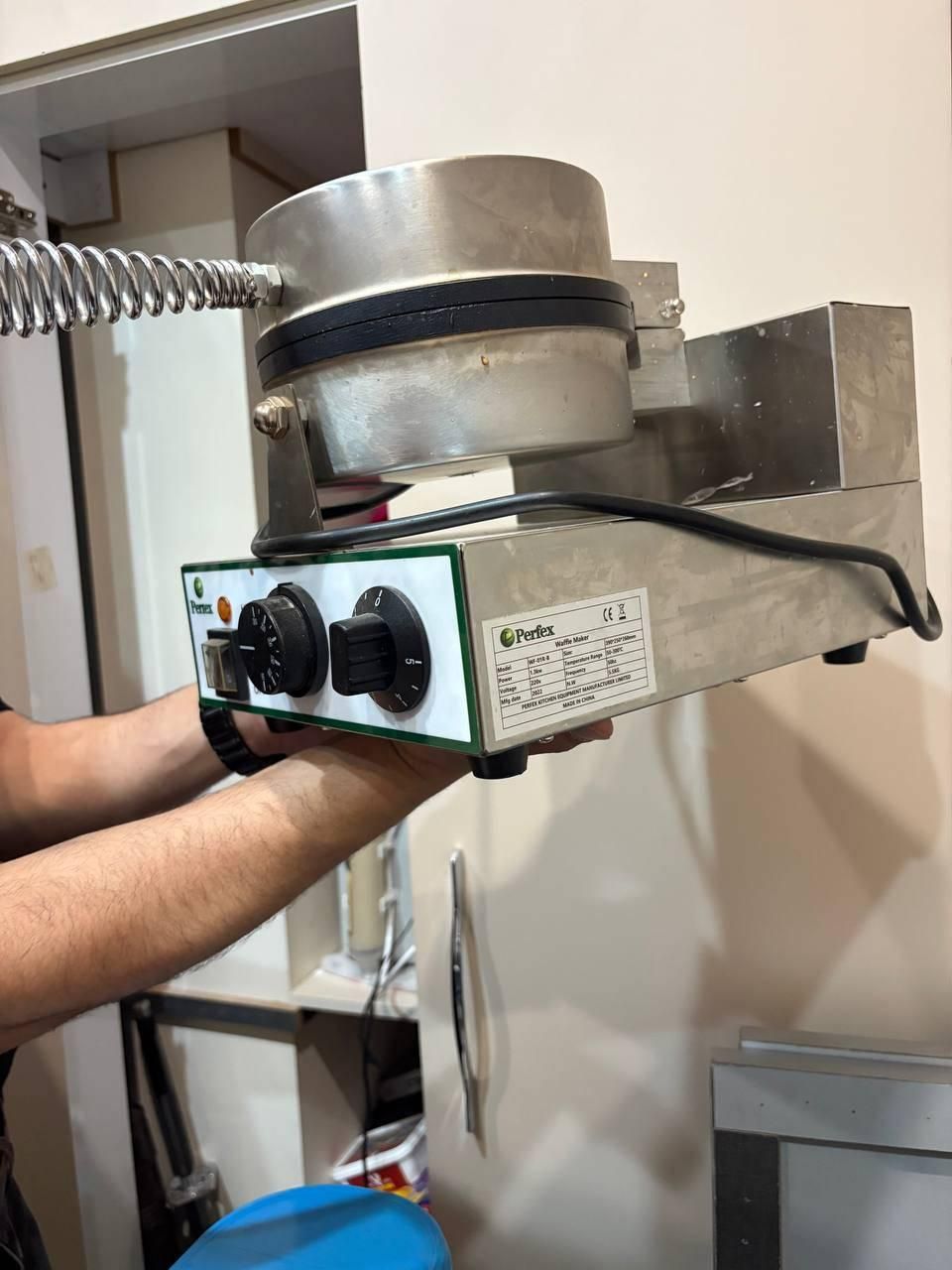 فروش تعدادی تجهیزات کافه(تکی و باهم)|کافیشاپ و رستوران|اصفهان, شهرک کاوه|دیوار