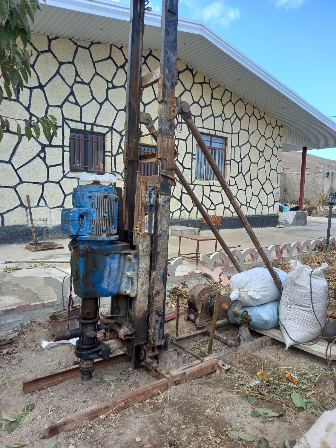 حفاری چاه با دستگاه روتاری مته|خدمات پیشه و مهارت|تبریز, |دیوار