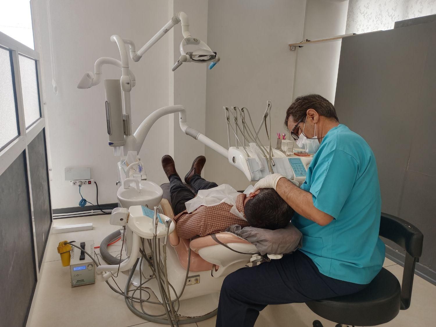 خدمات دندانپزشکی|خدمات آرایشگری و زیبایی|مشهد, ده دی|دیوار