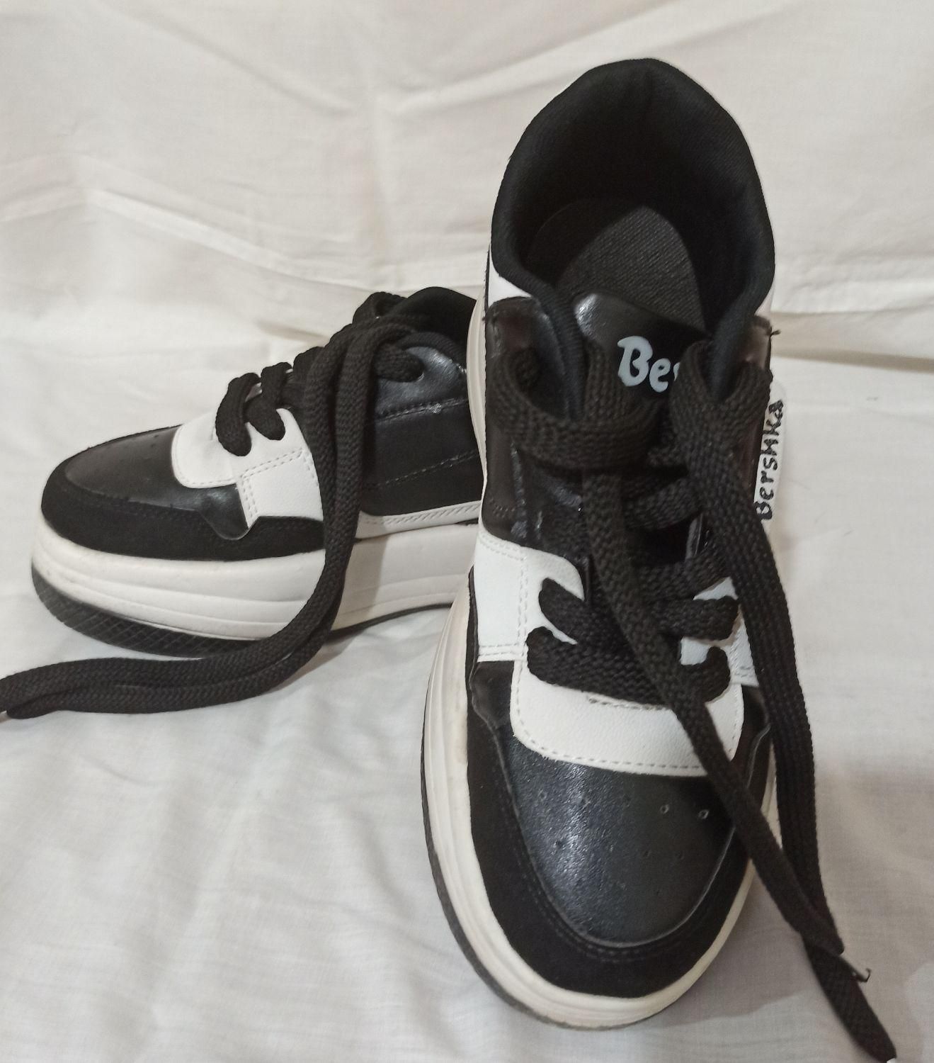 کفش و لباس دخترانه|لباس|شهرضا, |دیوار