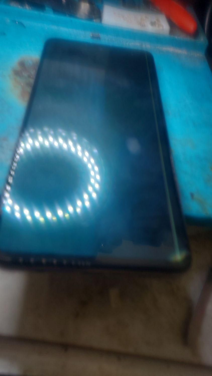 خرید و فروش موبایل و تعمیرات تخصصی تمامی برندها|موبایل|شیراز, زند|دیوار