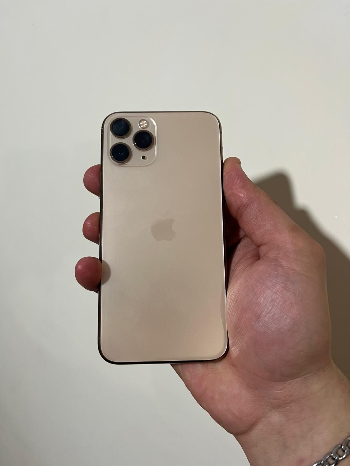 اپل iPhone 11 Pro با حافظهٔ ۲۵۶ گیگابایت|موبایل|اردبیل, |دیوار