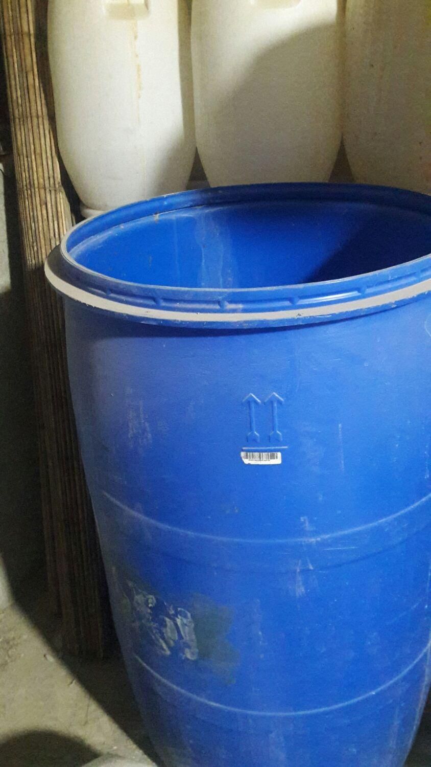 فروش دبه های ۲۵ کیلو و ۲۲۰ و ۹۰|عمده‌فروشی|فولادشهر, بوستان خلیج فارس|دیوار