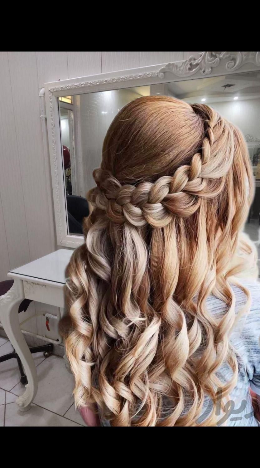 شینیون و میکاپ حرفه ای در منزل خودتان|خدمات آرایشگری و زیبایی|قم, زنبیل آباد|دیوار